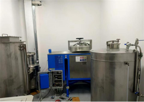 The Use Of Calstar Solvent Recovery Machines in The Developing Solution Indus...